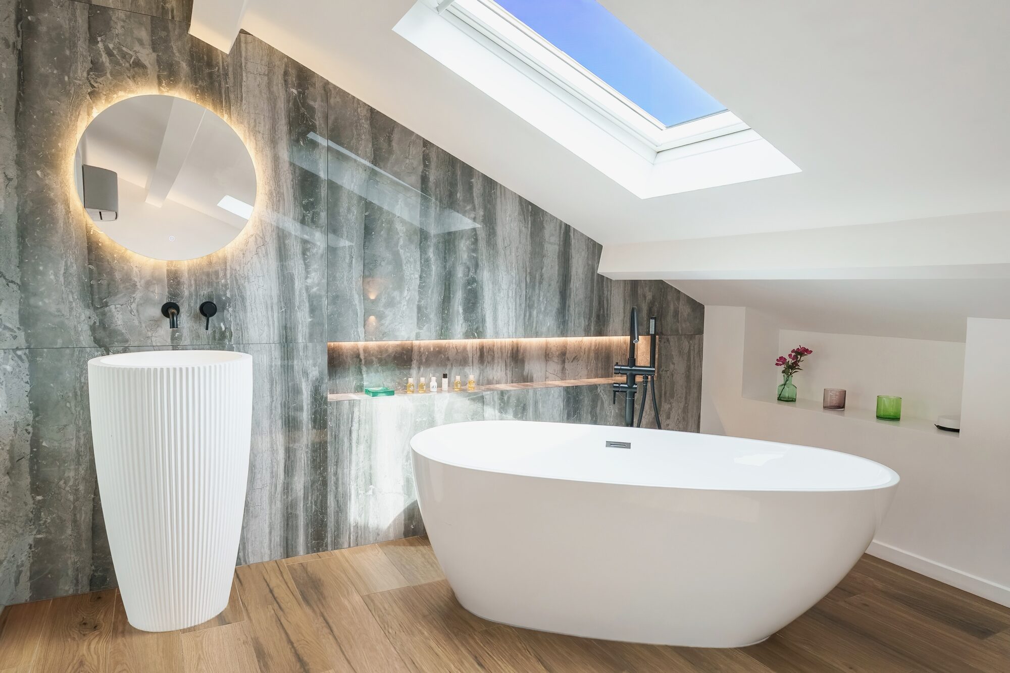 Baño con bañera exenta, Meynadier